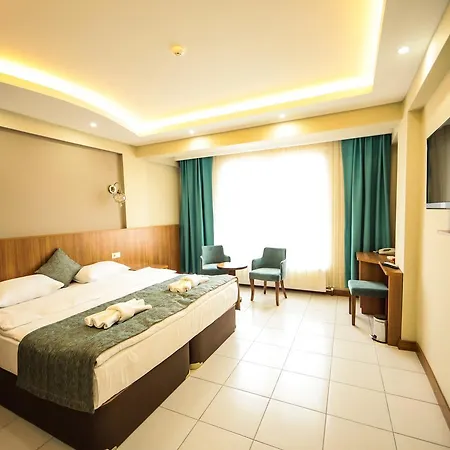 Safi̇r Hotel *