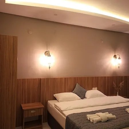 Safi̇r Hotel
